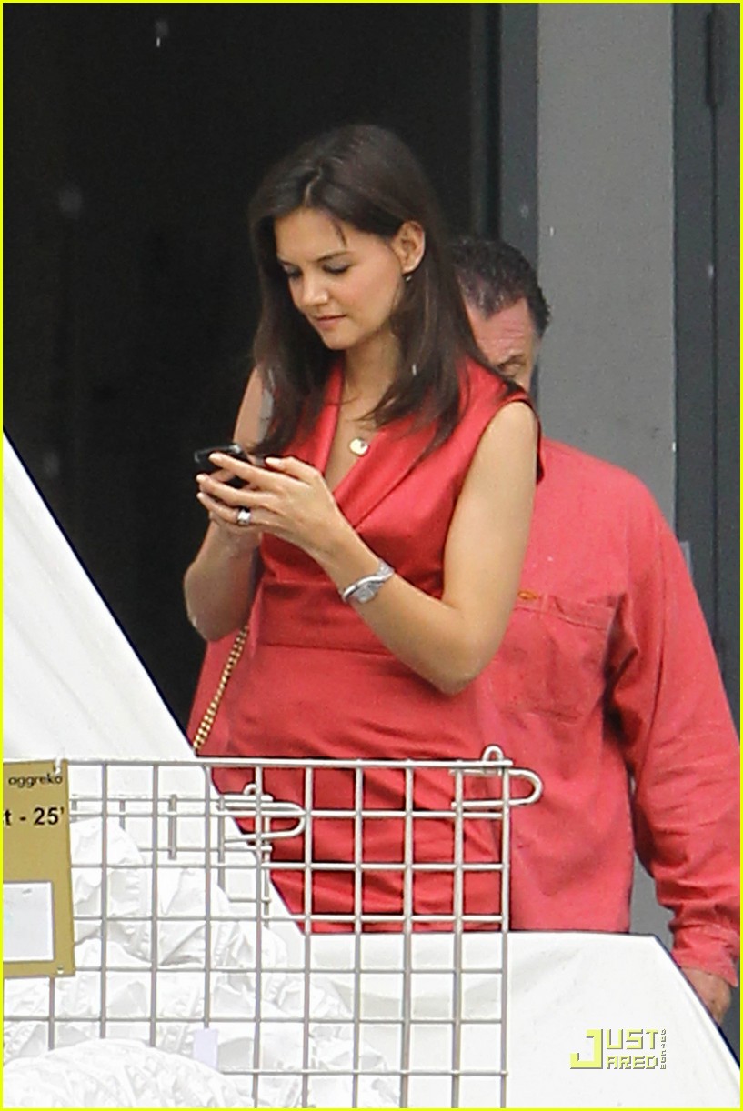 katie holmes lady in red 062488755