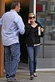 reese witherspoon starbucks tea vancouver 01