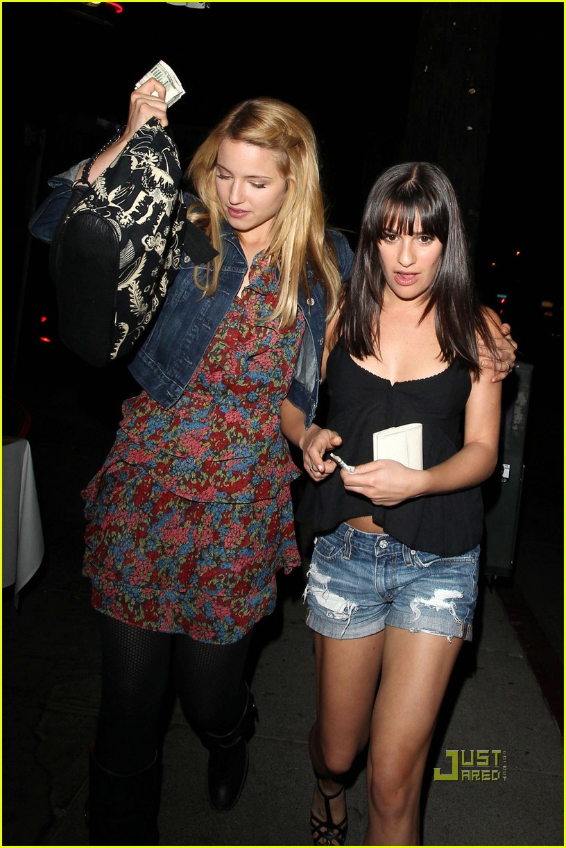 dianna agron lea michele little doms dinner with cast 052492964