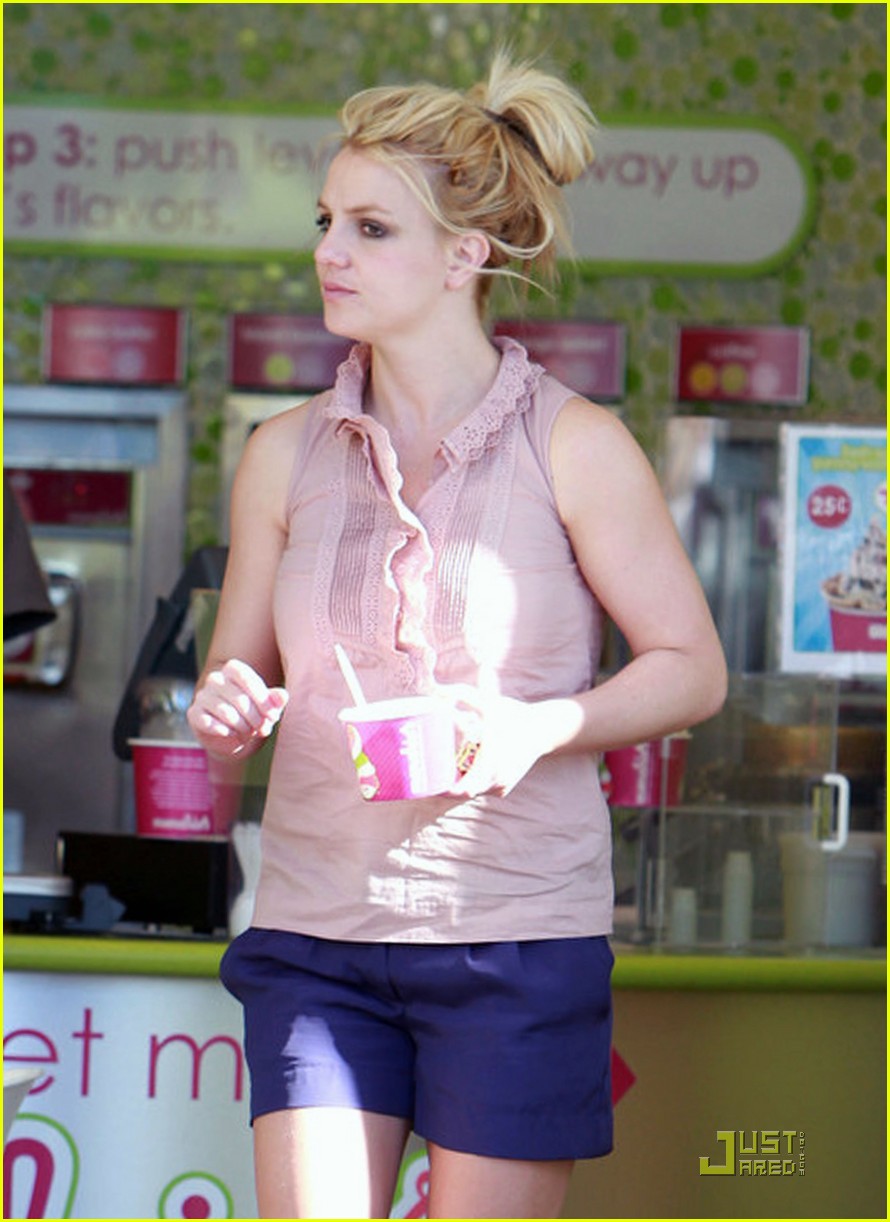 britney spears menchies 032495350