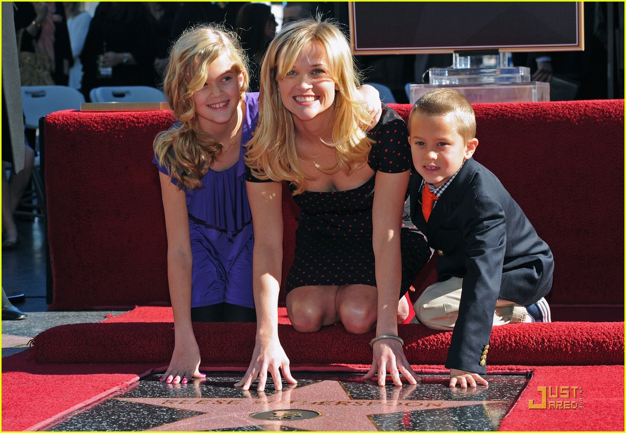 reese witherspoon star 092500024