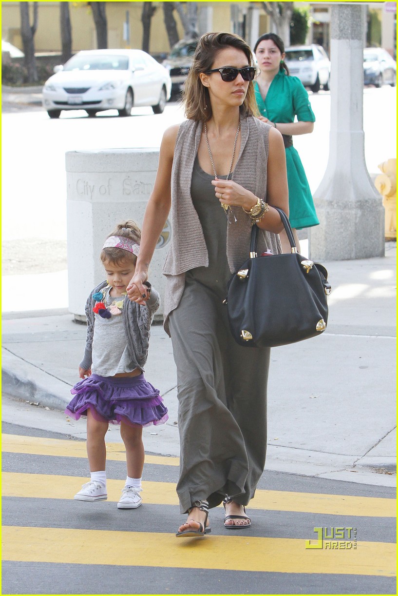 Jessica Alba Honor is a Beverly Hills Baby Photo 2511529 Cash(01)