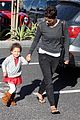 halle berry nahla shopping 04