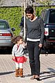 halle berry nahla shopping 11