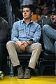 zac efron lakers game george lopez 01