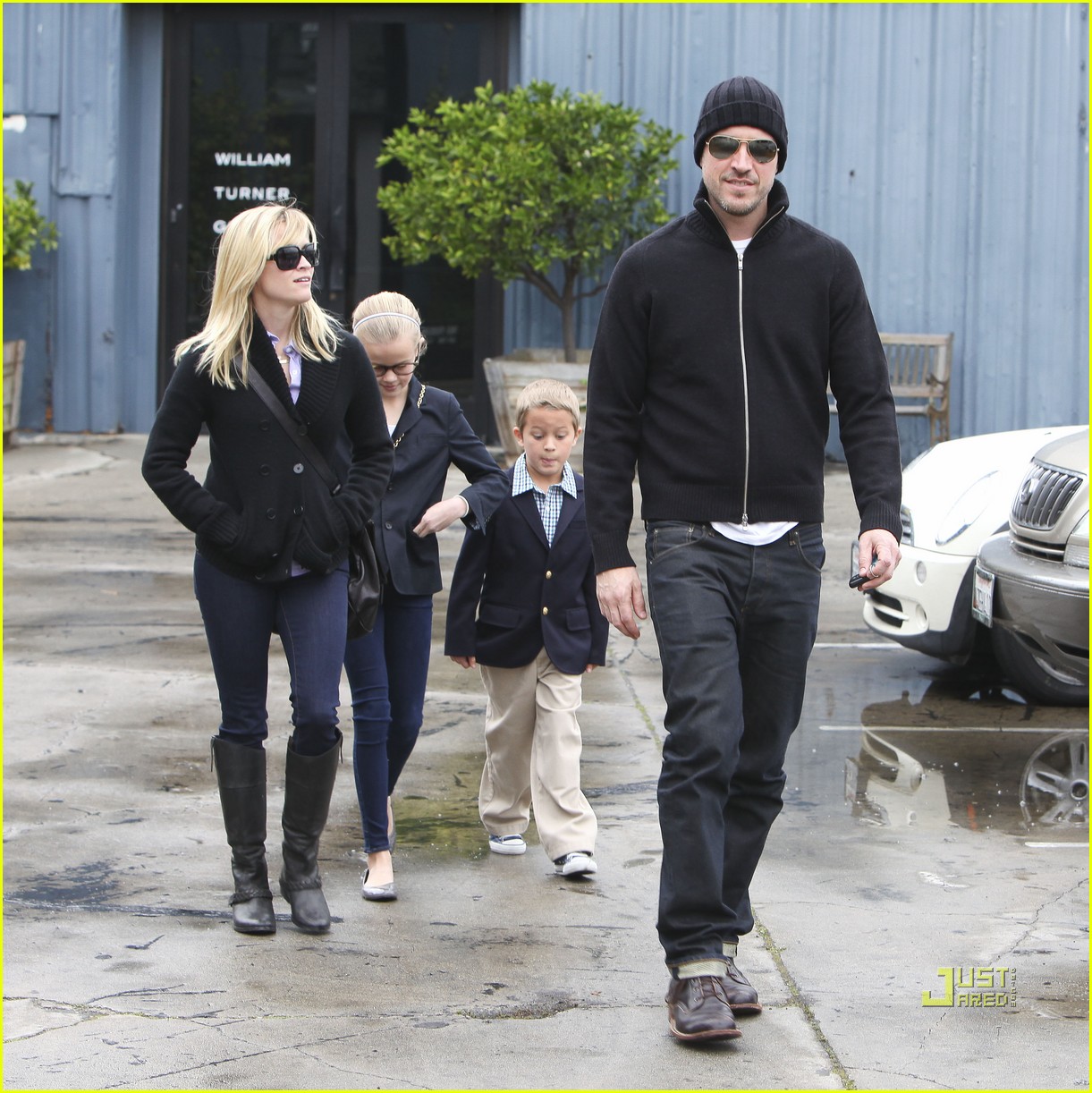 reese witherspoon jog friend church family 24