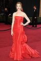 anne hathaway oscars red carpet 2011 10