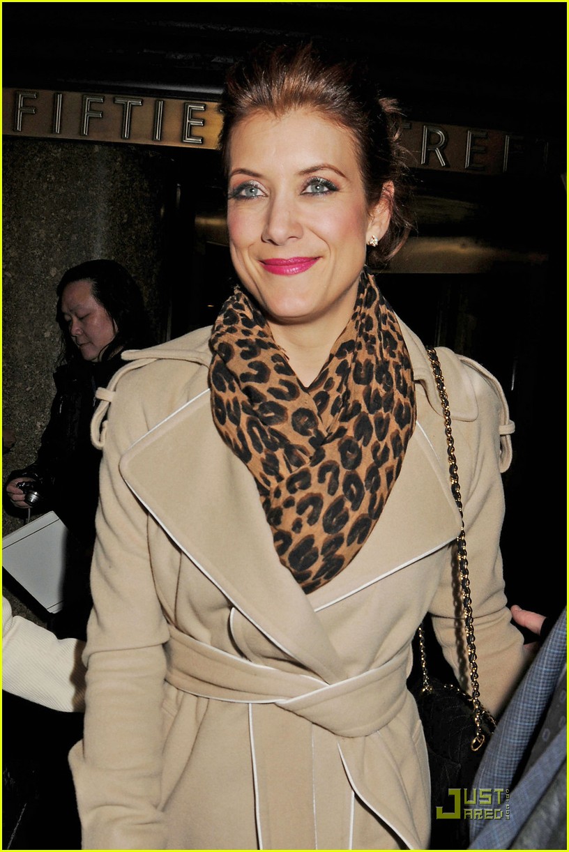 Kate Walsh Late Night With Her 'Boyfriend' Photo 2517174 Kate Walsh(02)