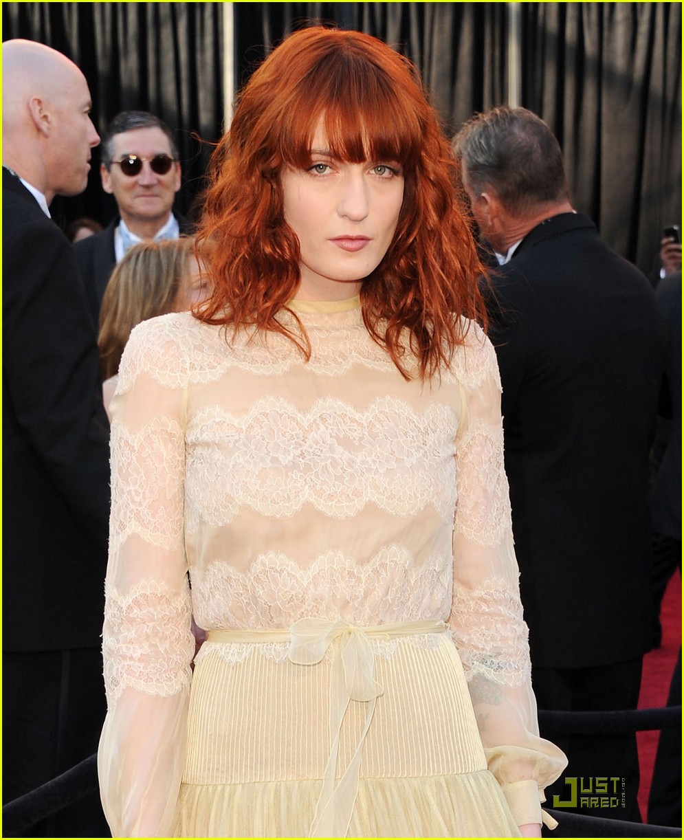 florence welch oscars 2011 022523560