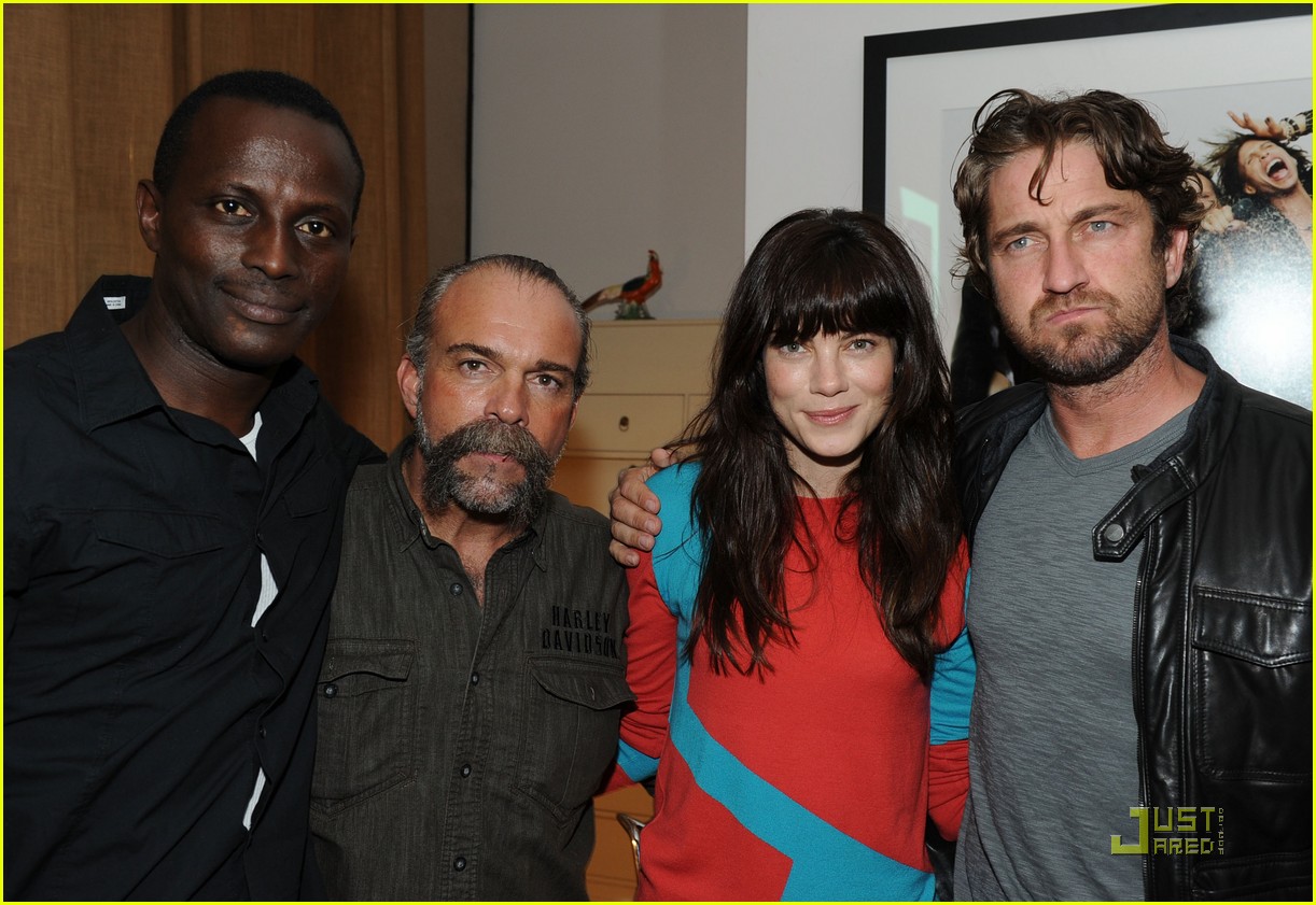 Gerard Butler Has a Heart For Children: Photo 2526624 | Gerard Butler ...