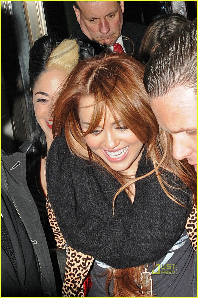 miley cyrus snl after party 032525395