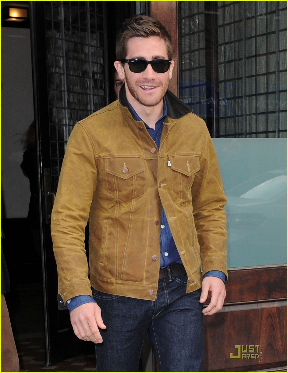 jake gyllenhaal fascinated with source code idea 012531626