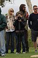 kate hudson family time with chris robinson 04