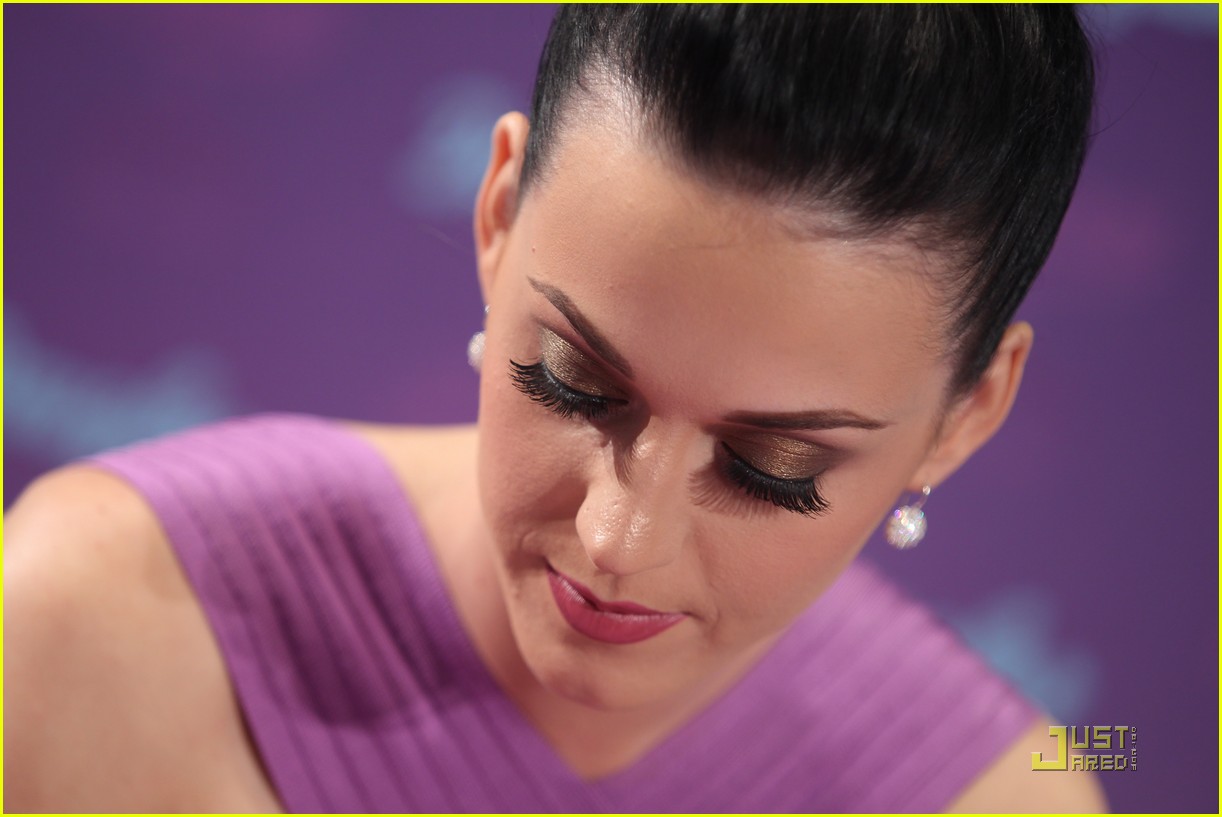 Katy Perry Fragrance Launch in Germany! Photo 2526945 Katy Perry