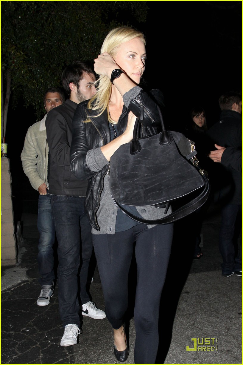 charlize theron dines with a mystery male 08