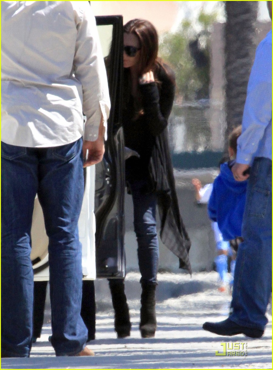 Victoria Beckham Home Depot Center with Romeo & Cruz! Photo 2534214