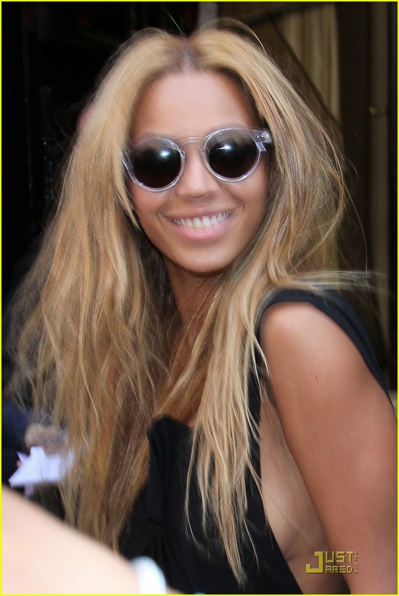 beyonce knowles costes 022537688