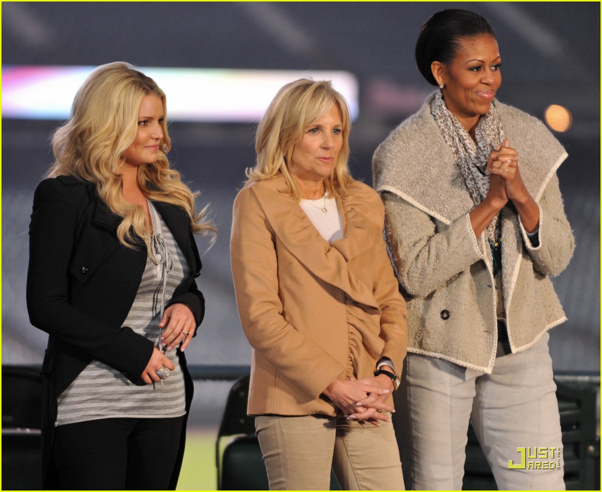 jessica simpson michelle obama support military families 042535360