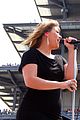 kelly clarkson seal national anthem indy 500 09