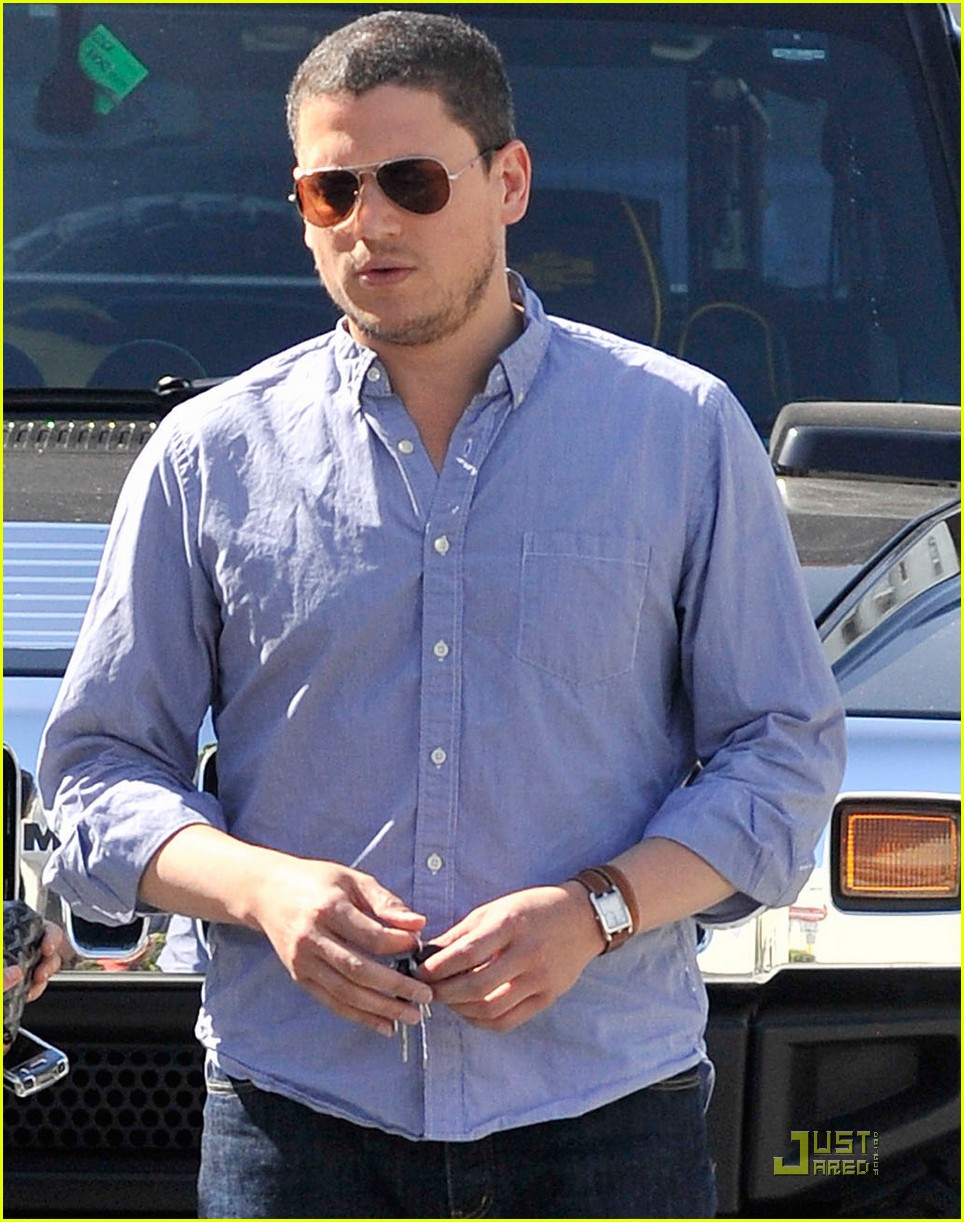 wentworth miller starring in identity this fall 022541456