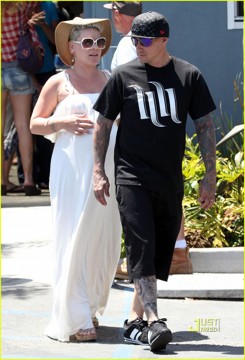 Pink Neptune's Net with Carey Hart! Photo 2548041 Carey Hart, Pink