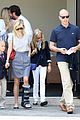 reese witherspoon wears cast on mothers day 04