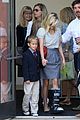 reese witherspoon wears cast on mothers day 09