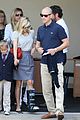 reese witherspoon wears cast on mothers day 10