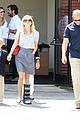 reese witherspoon wears cast on mothers day 11