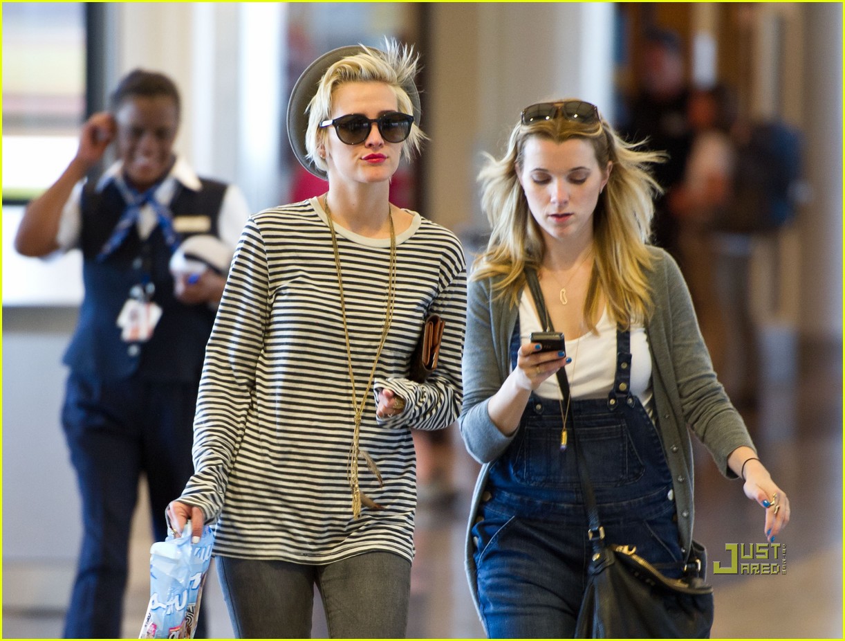 Ashlee Simpson Tween Fashion Line with Jessica! Photo 2548656 00