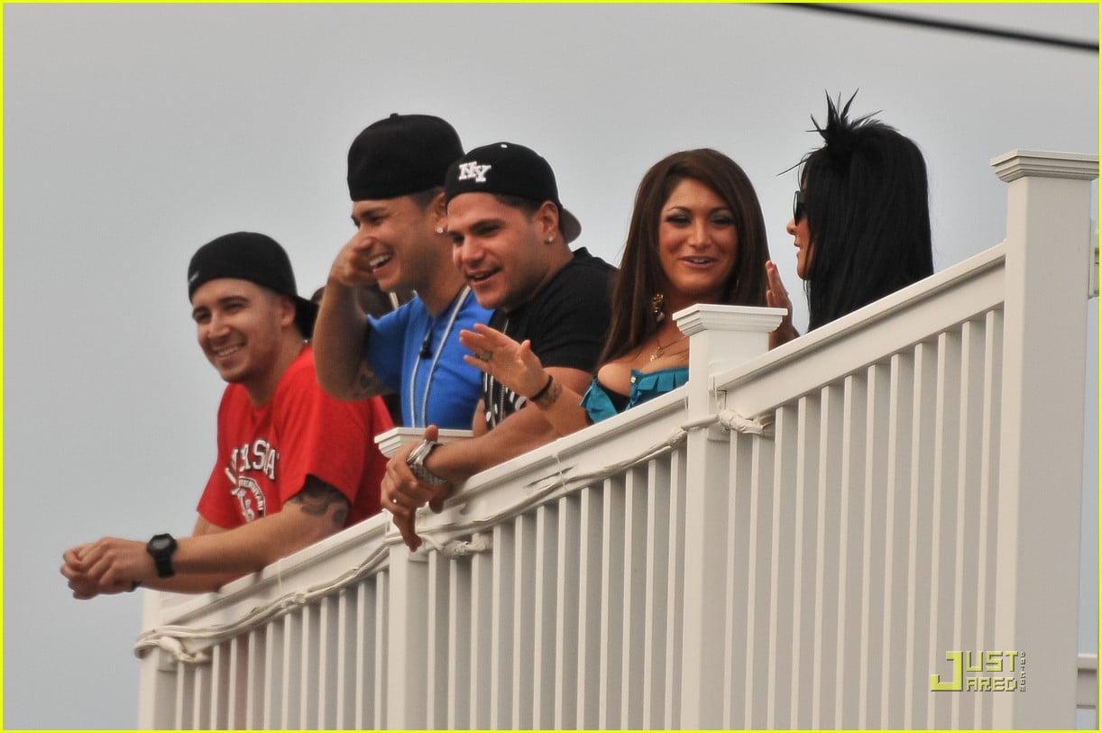 jersey shore cast returns to seaside heights 022555649