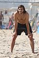 ashton kutcher beach volleyball 01