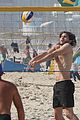 ashton kutcher beach volleyball 04