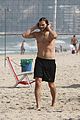ashton kutcher beach volleyball 06