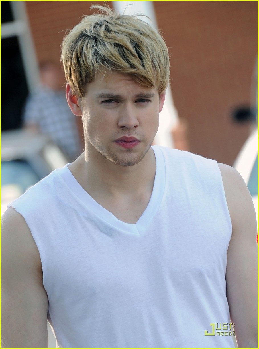 chord overstreet is brad pitt in thelma and louise spoof 062550751