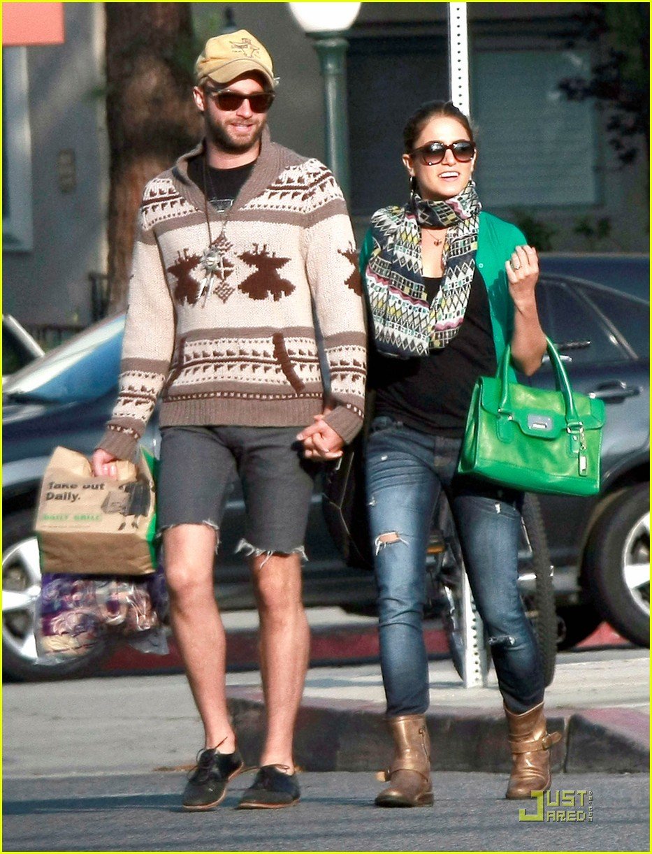 nikki reed paul mcdonald holding hands in hollywood 10