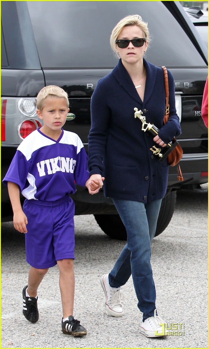 reese witherspoon deacons soccer game with ryan phillippe 122551648