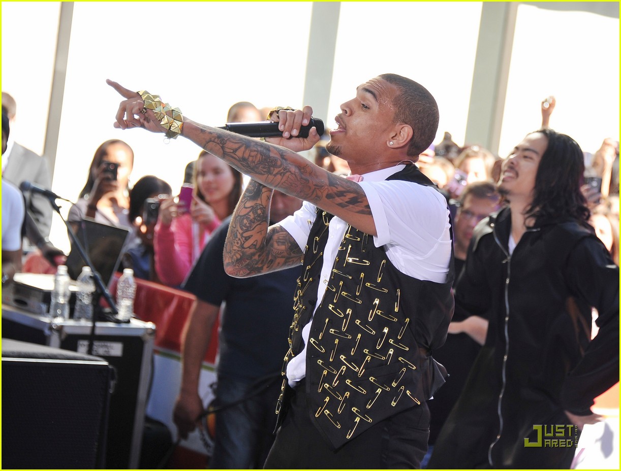 chris brown today show 14