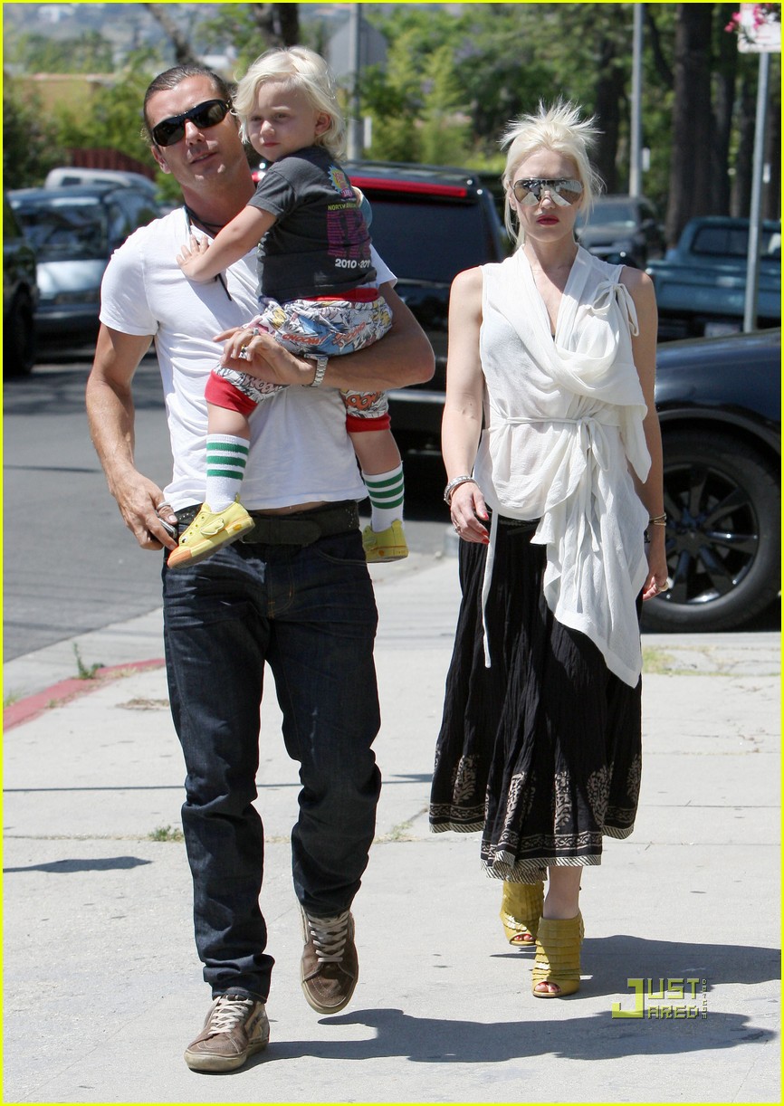 Kingston Rossdale Blue Mohawk! Photo 2557507 Celebrity Babies(01)