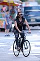 katy perry russell brand biking in nyc 05