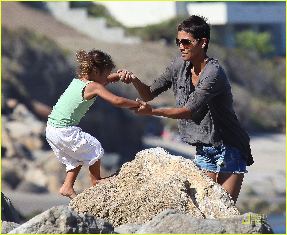 halle berry olivier martinez lunch with nahla 092565452