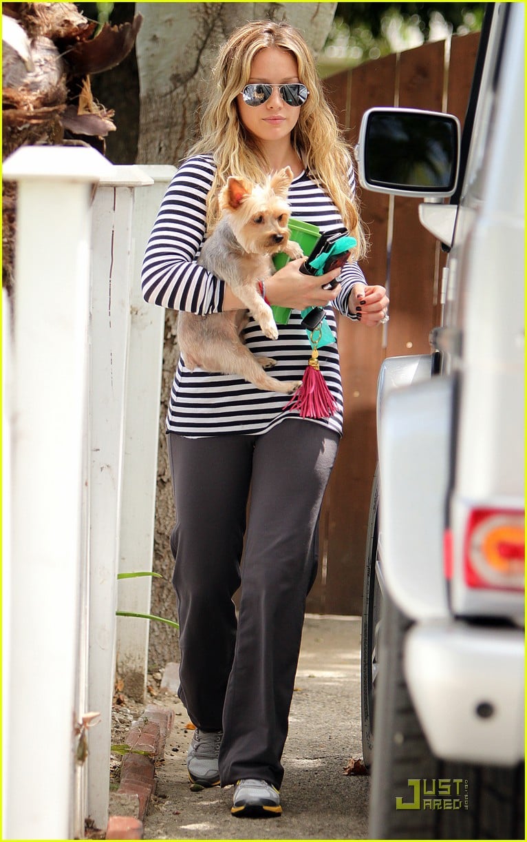 Hilary Duff Visible Baby Bump! Photo 2573761 Haylie Duff, Hilary