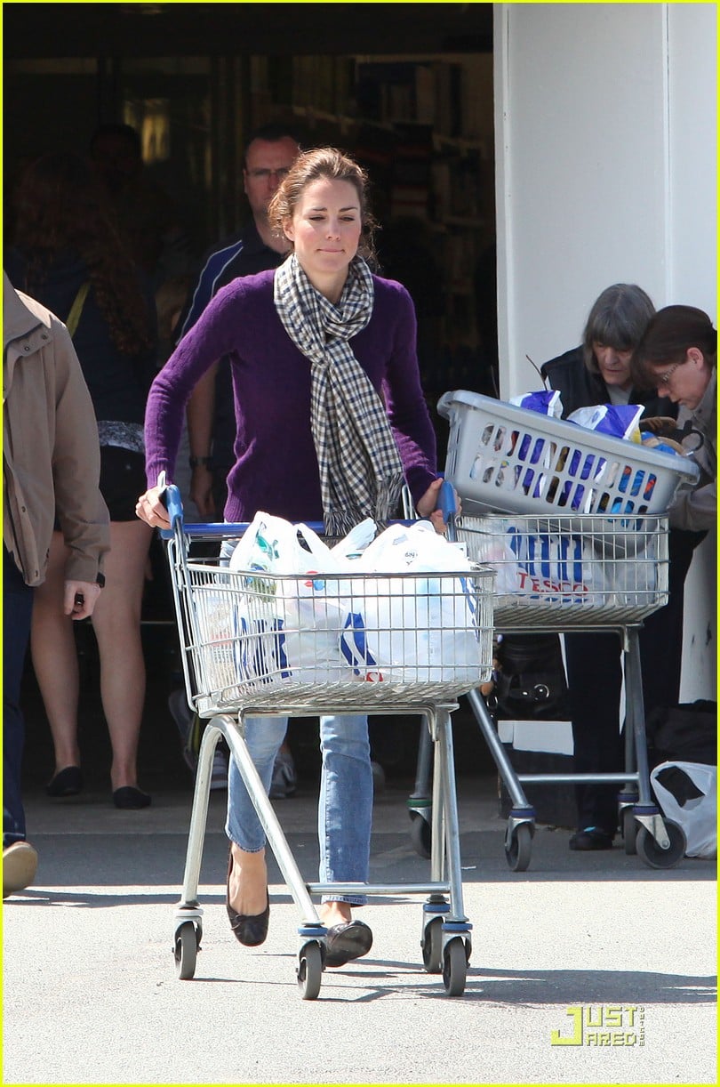 kate grocery shopping sans prince william 032566309