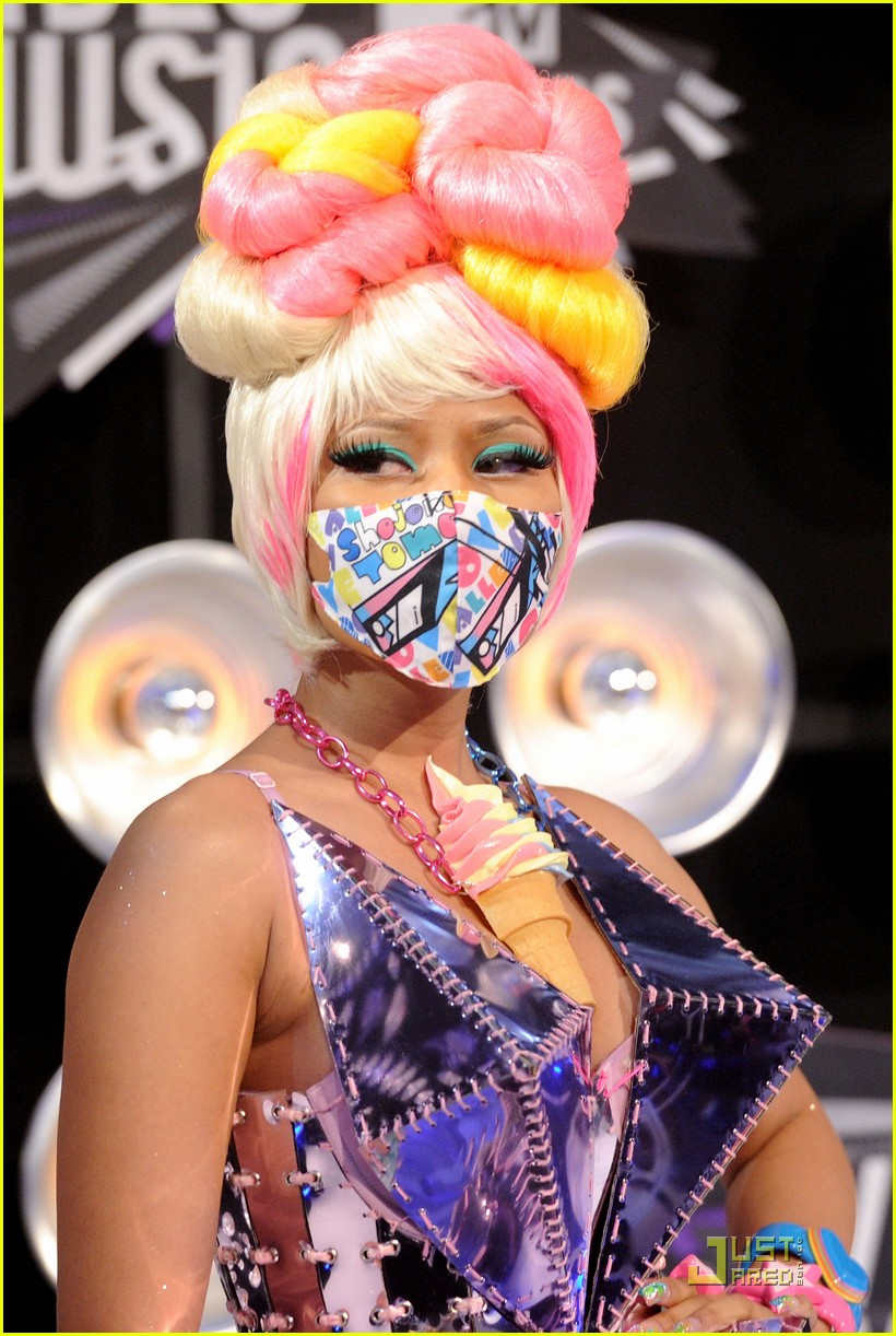 Nicki Minaj Debuts 'Fly' Video at the MTV VMAs: Photo 2574442 | 2011 MTV  VMAs, Nicki Minaj, Rihanna Photos | Just Jared: Entertainment News