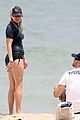reese witherspoon surfing hawaii 10