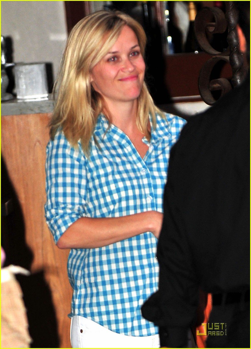 reese witherspoon villetta 042567400