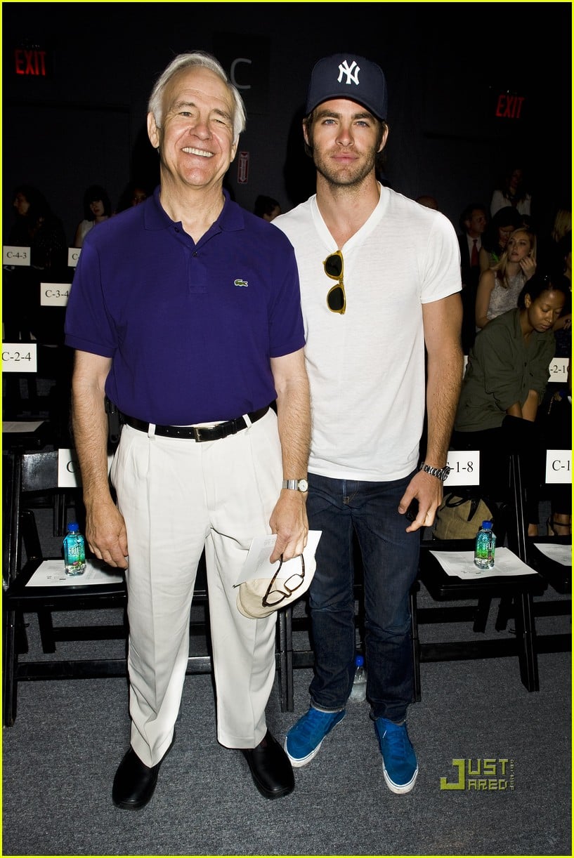 Chris Pine & Dad Robert Pine Rebecca Minkoff Fashion Show! Photo 2579414 Cameron Richardson