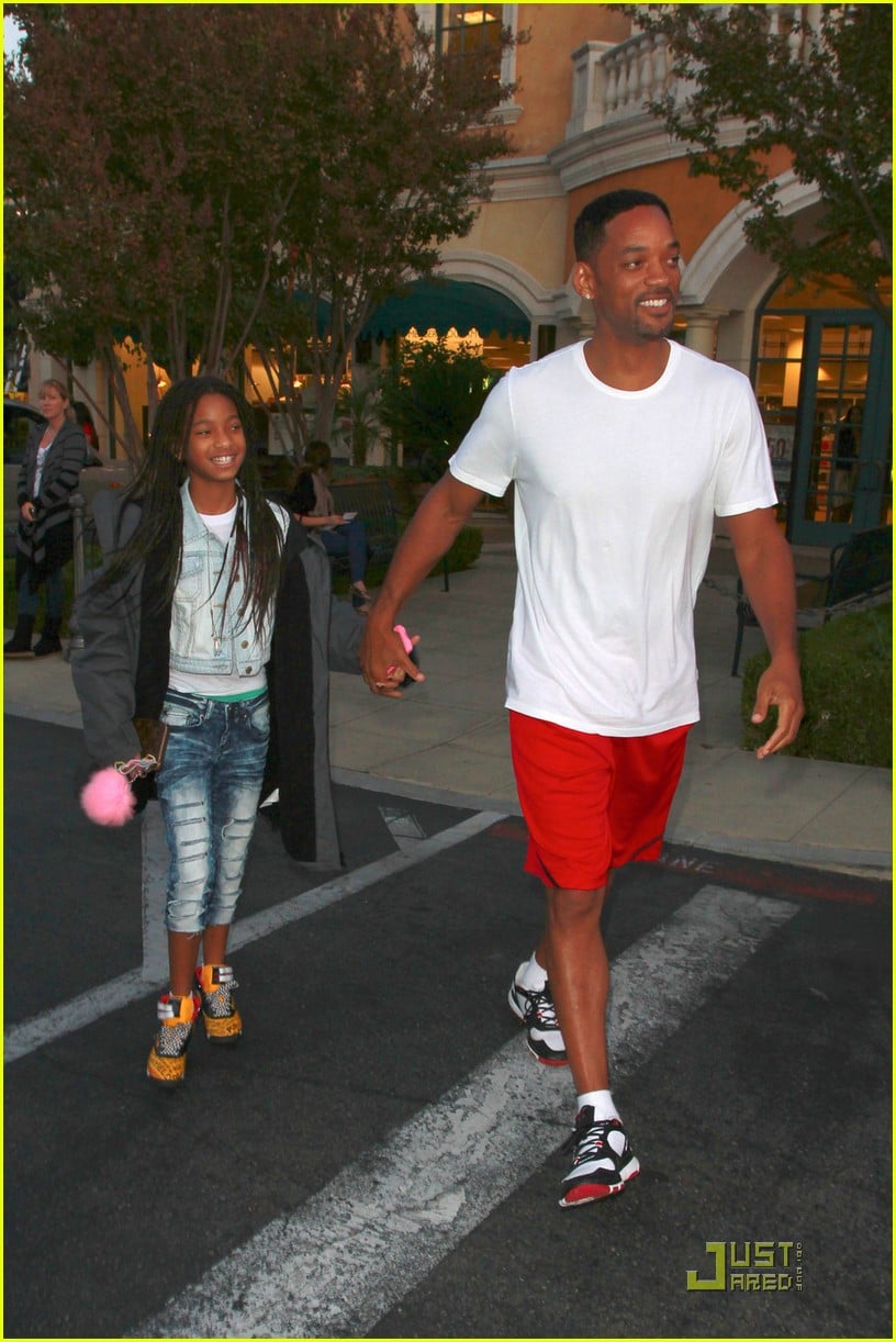 Willow Smith Happy Birthday, Daddy! Photo 2584062 Celebrity Babies