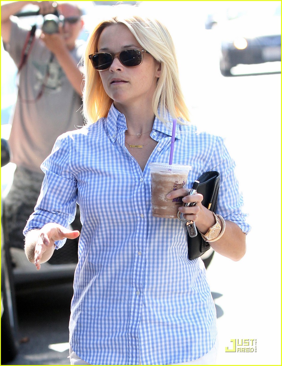 Reese Witherspoon Sunny Brentwood Visit! Photo 2575810 Reese