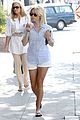reese witherspoon sunny brentwood visit 05